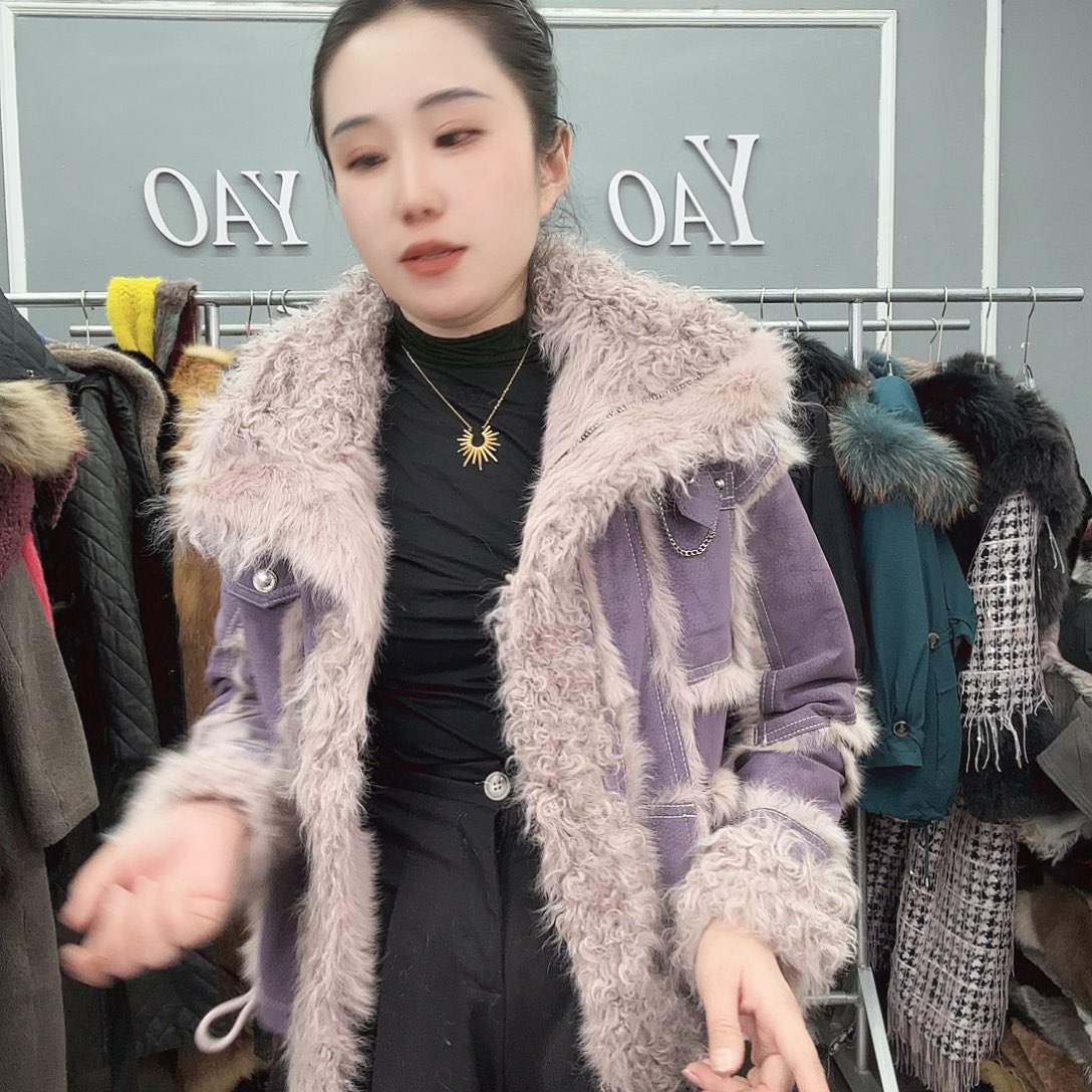 姚小妖家高端皮草