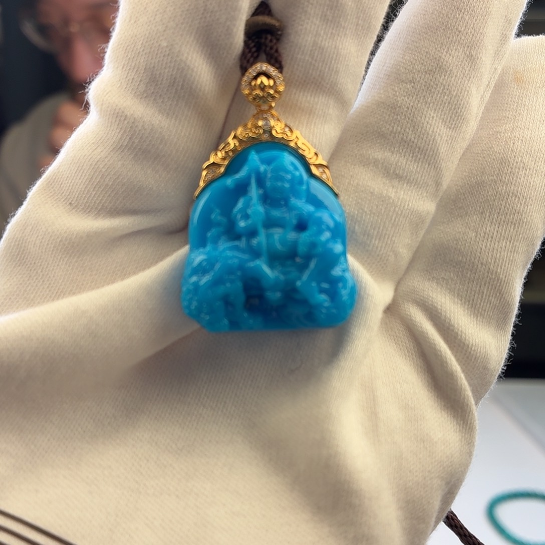 绿松石18K金镶嵌挂件