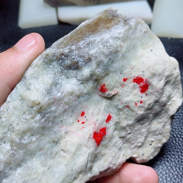 和田玉未镶嵌珠宝奇石