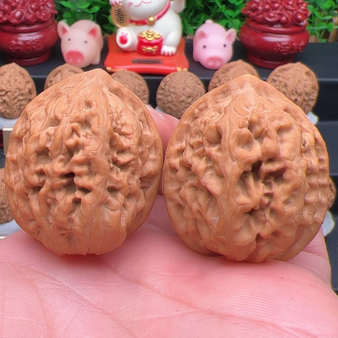 文玩核桃把件正版承德凤凰台，尺寸38，微修尖