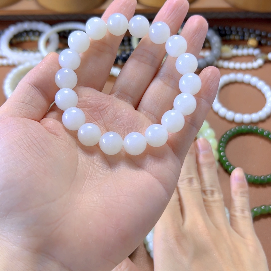 和田玉手串未镶嵌七