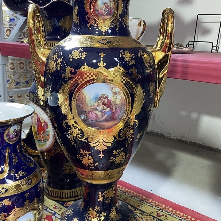 瓷片微瑕………………………………