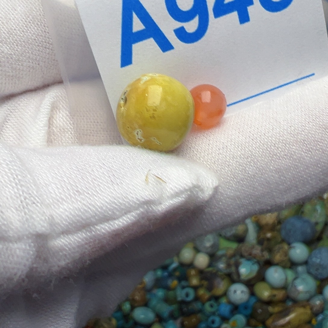 南红玛瑙未镶嵌珠宝奇石