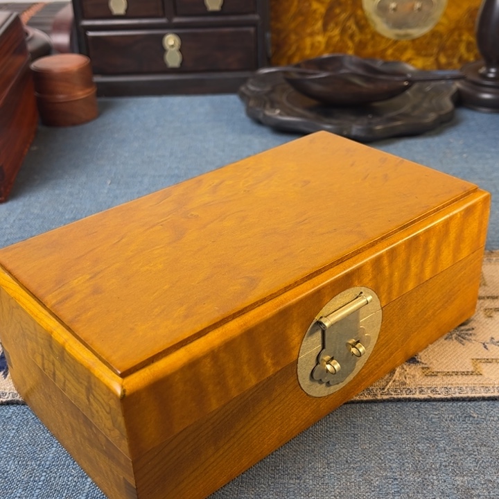 贡木金丝楠首饰盒
