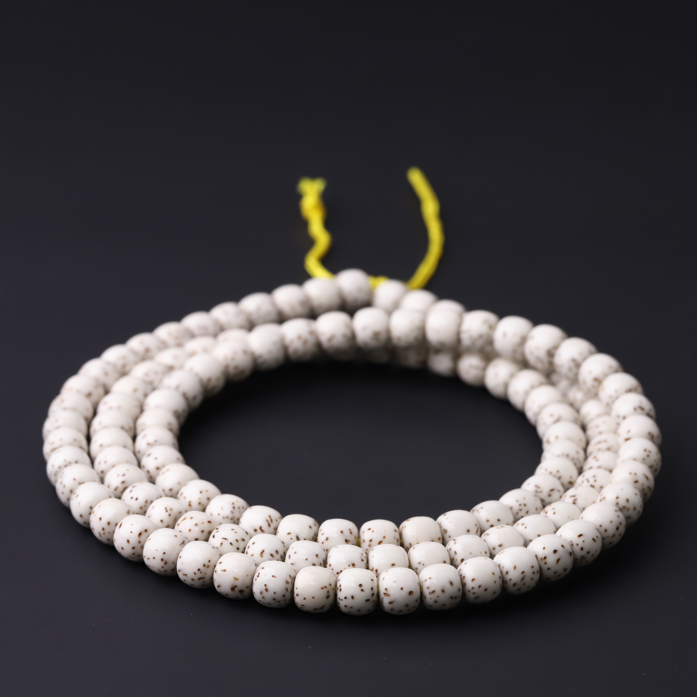 251250【原脂白半壁留白】细星星月菩提108文玩长串