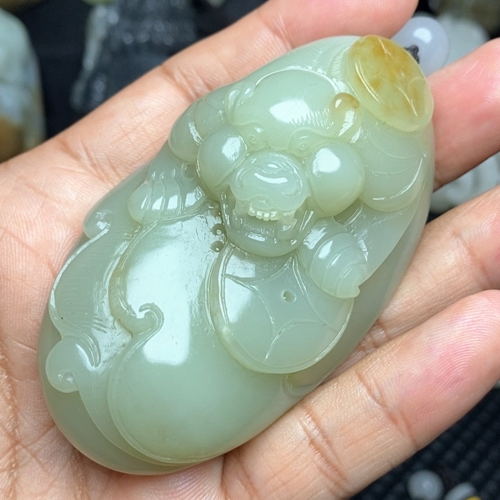 颈饰未镶嵌和田玉