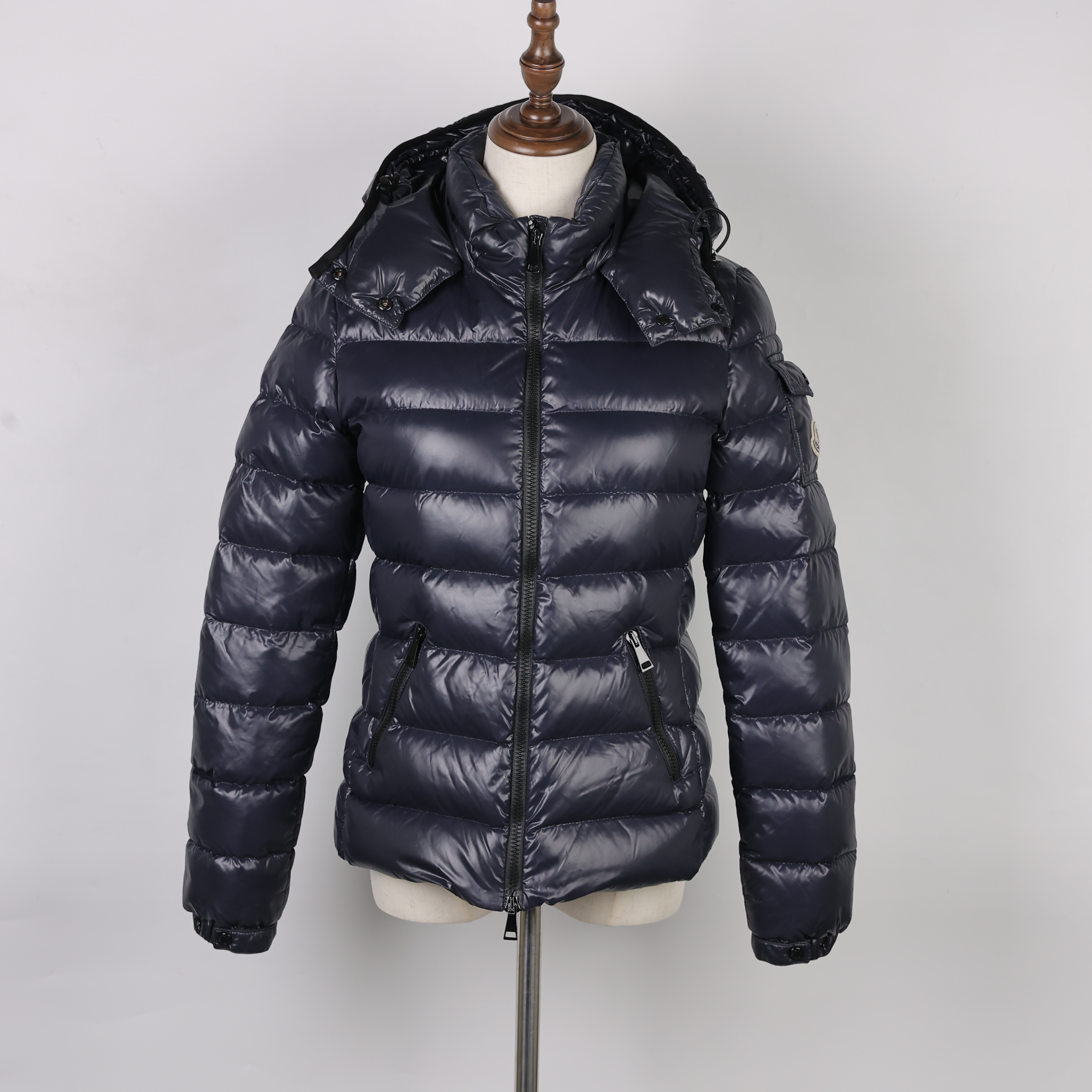 99新 MONCLER 羽绒/25110721藏蓝色羽绒服0码连帽收腰短款外套