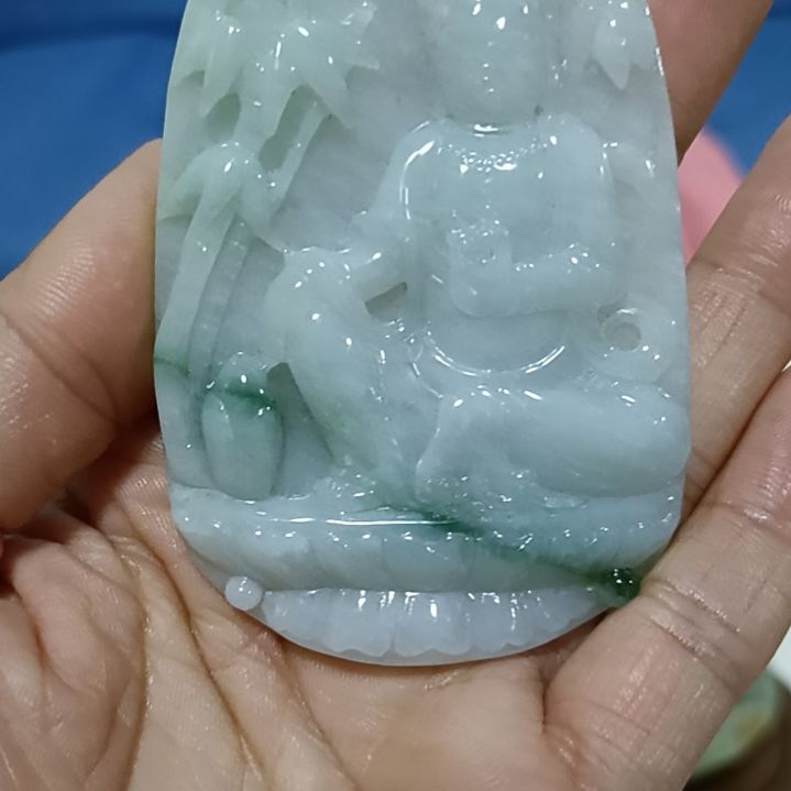 翡翠颈饰未镶嵌吊坠