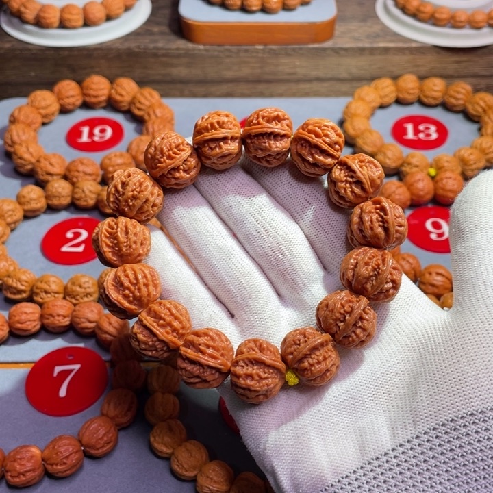 文玩核桃手串老*尚发财树