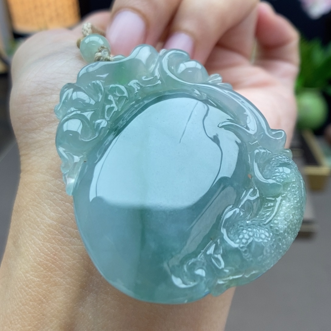 翡翠未镶嵌颈饰吊坠48