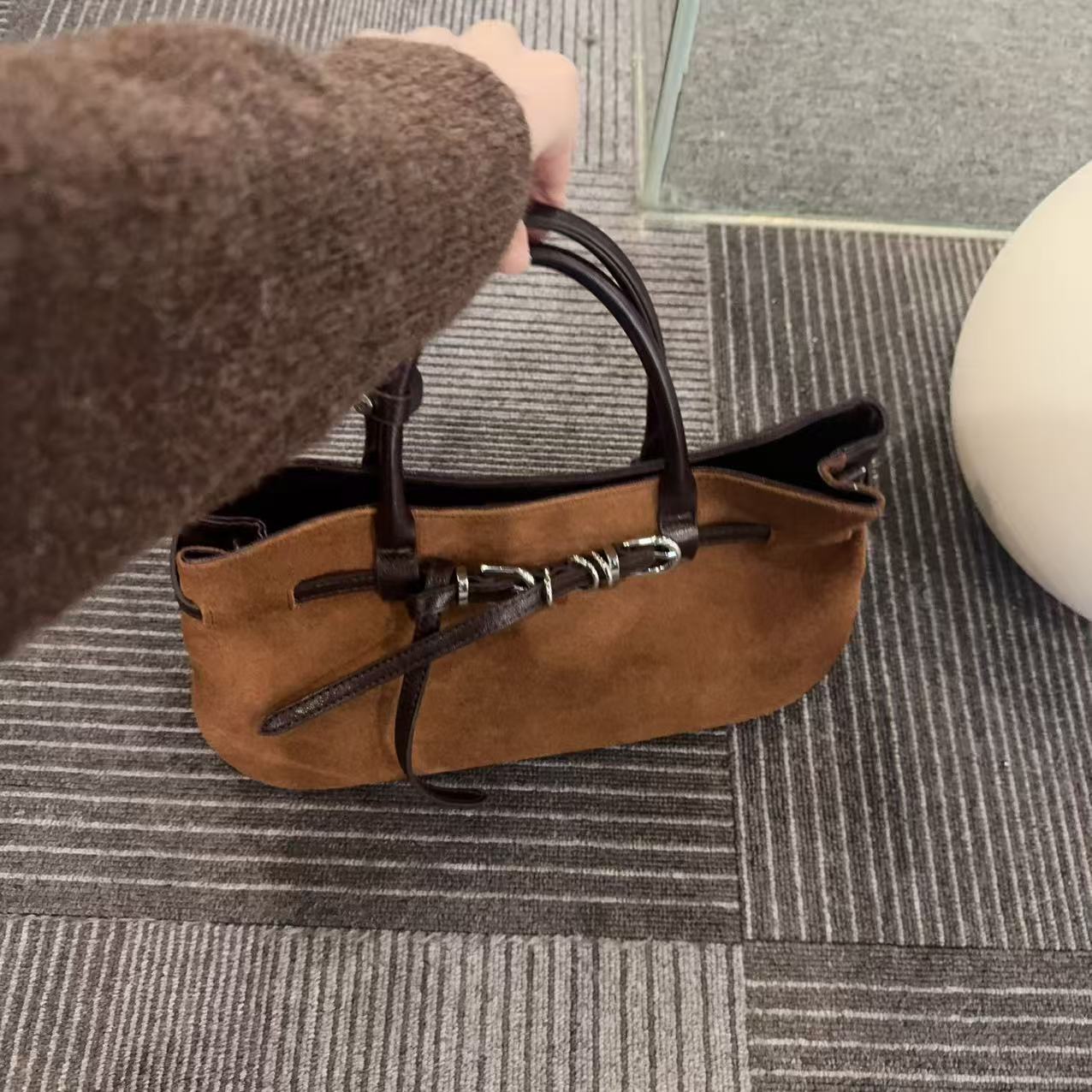 【OS&oneshow】2025新款横版手提法棍包时尚小众复古潮流斜跨包