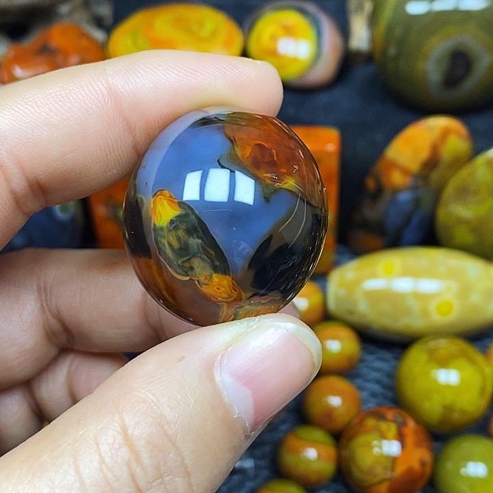 自***￥玛瑙/玉髓未镶嵌颈饰