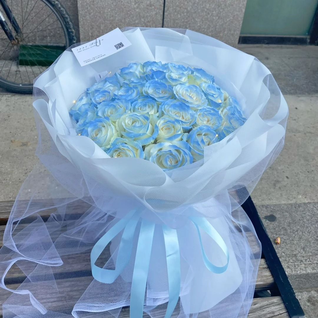 情人节花束【亲爱的你怎么不在我身边】33朵碎冰蓝玫瑰毕业鲜花束送对象爱人生日礼物、