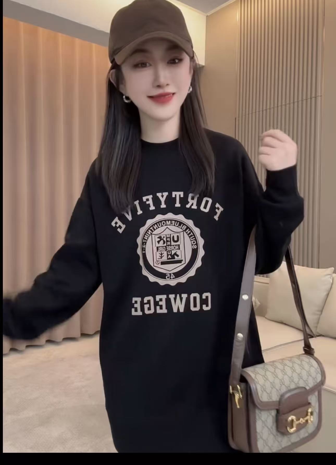 秋冬新款时尚百搭遮肉显瘦长袖字母卫衣洋气宽松圆领中长款卫衣裙