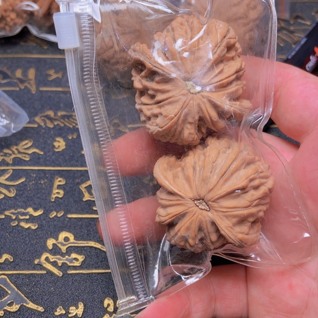 文玩核桃把件我磨盘