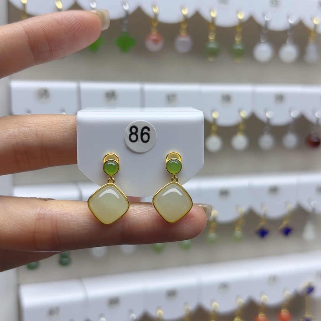 和田玉银S925镶嵌耳饰