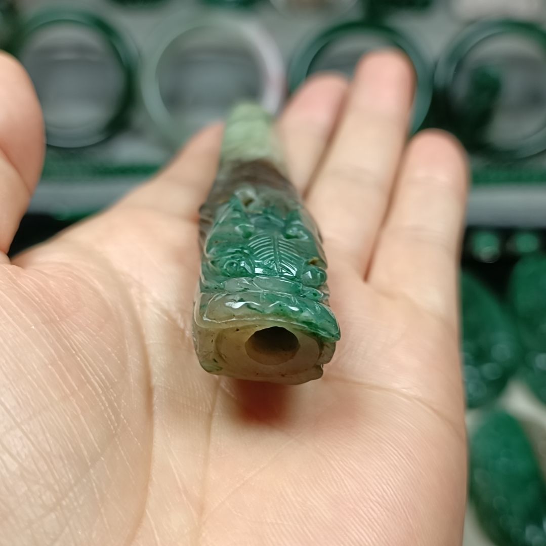 独山玉把玩未镶嵌仁**汉