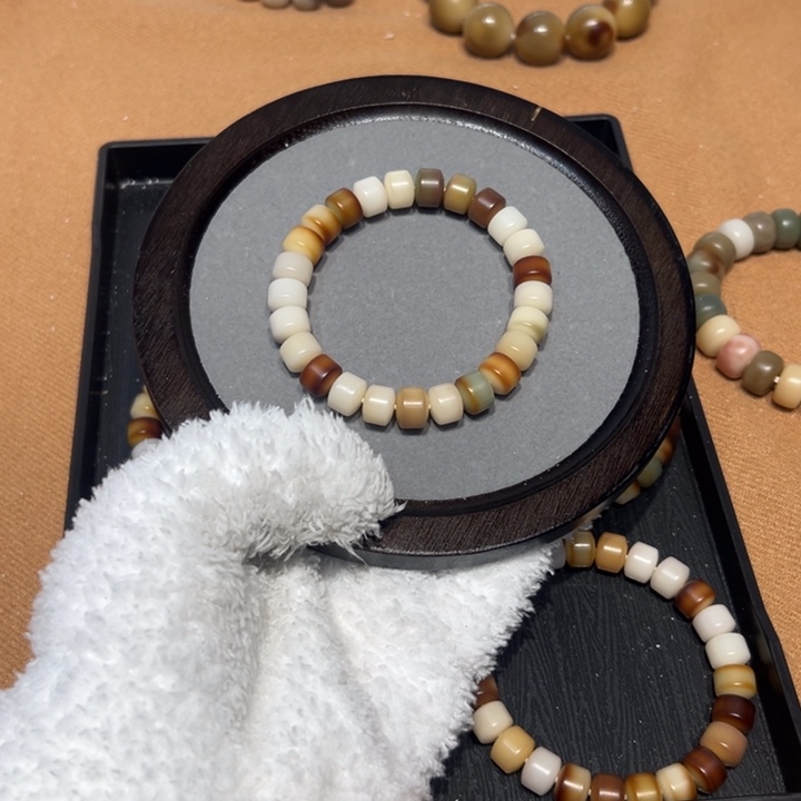 吊坠菩提根/象牙果6金轮10