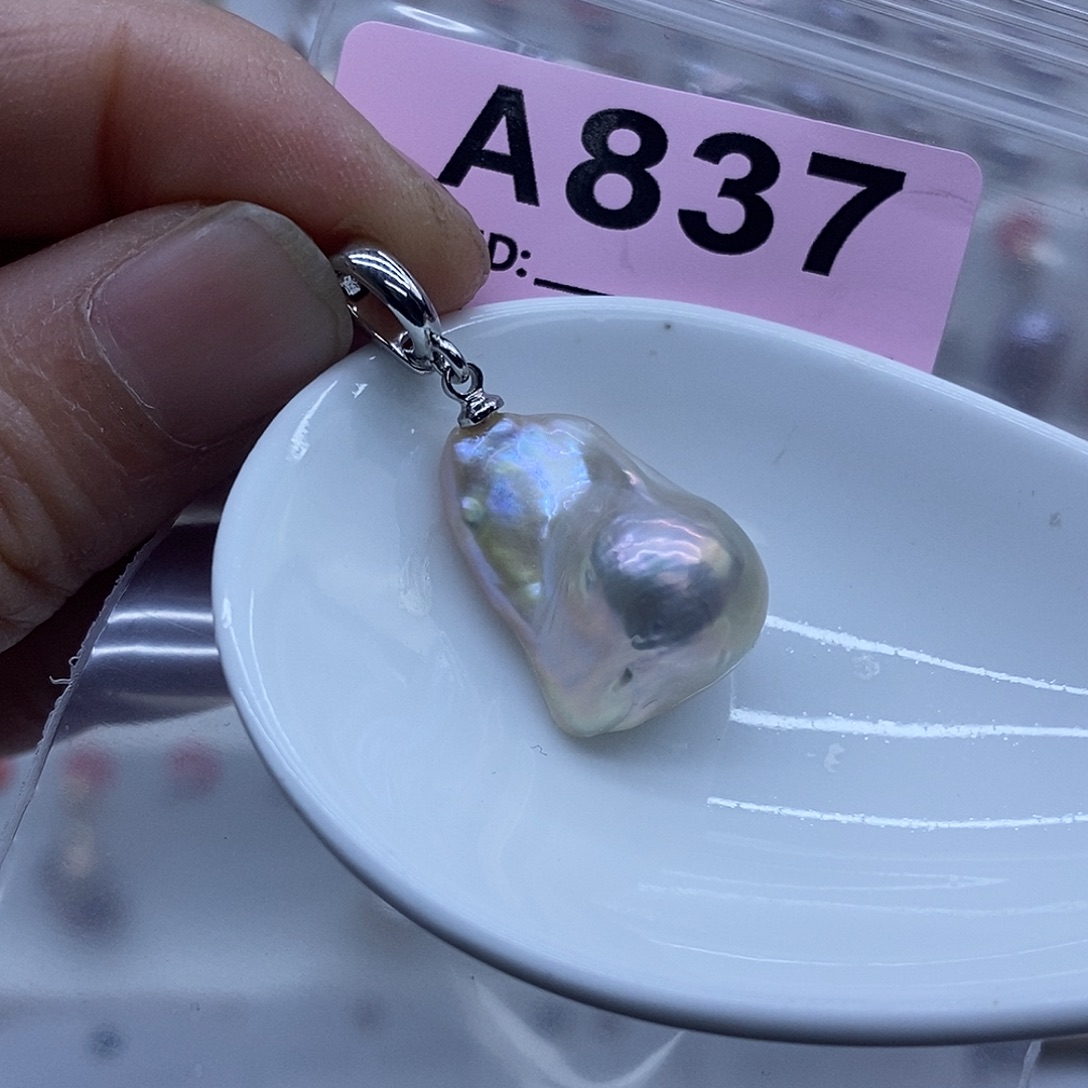 未镶嵌淡水珍珠颈饰