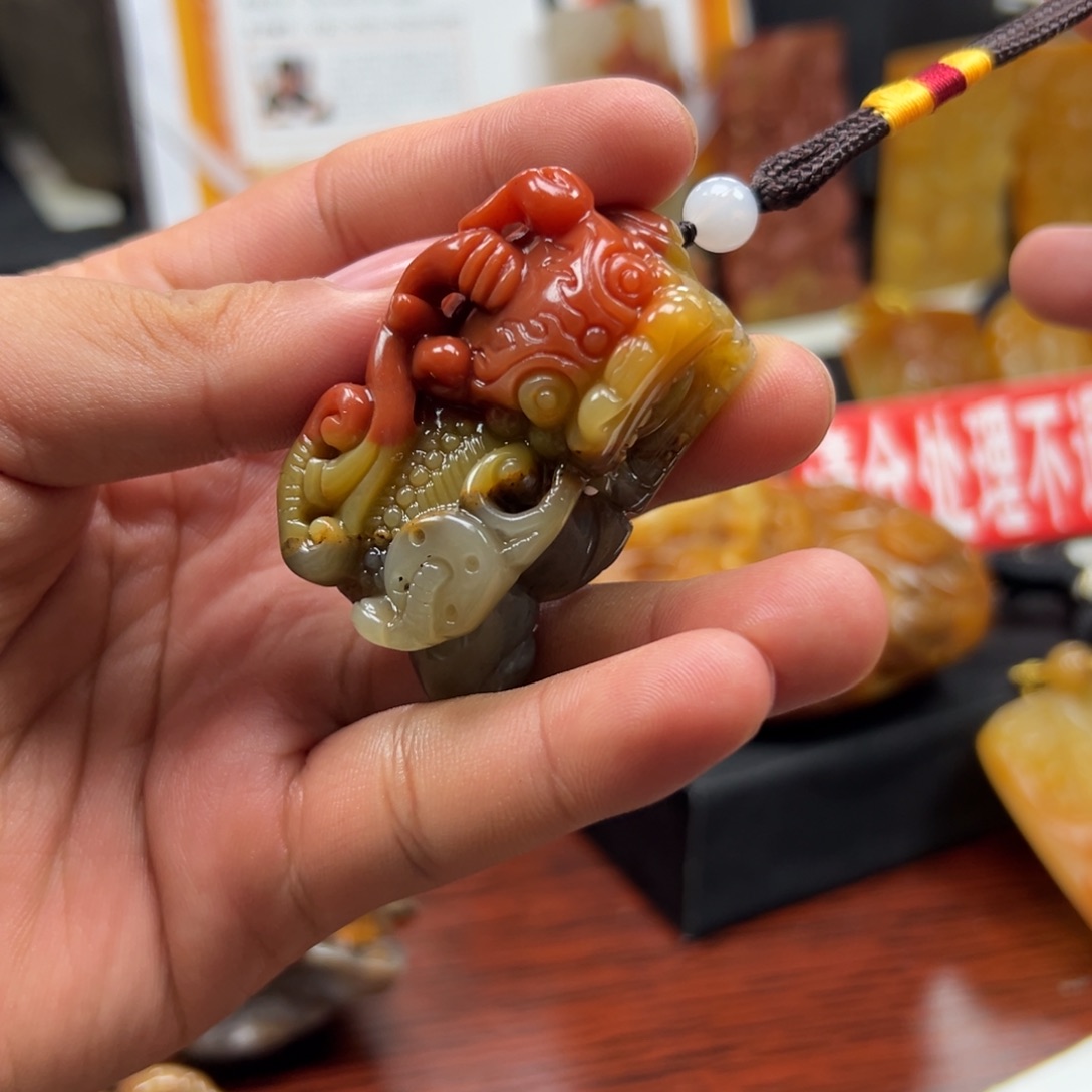石英质玉（黄龙玉）未镶嵌多样性发货，发其一
