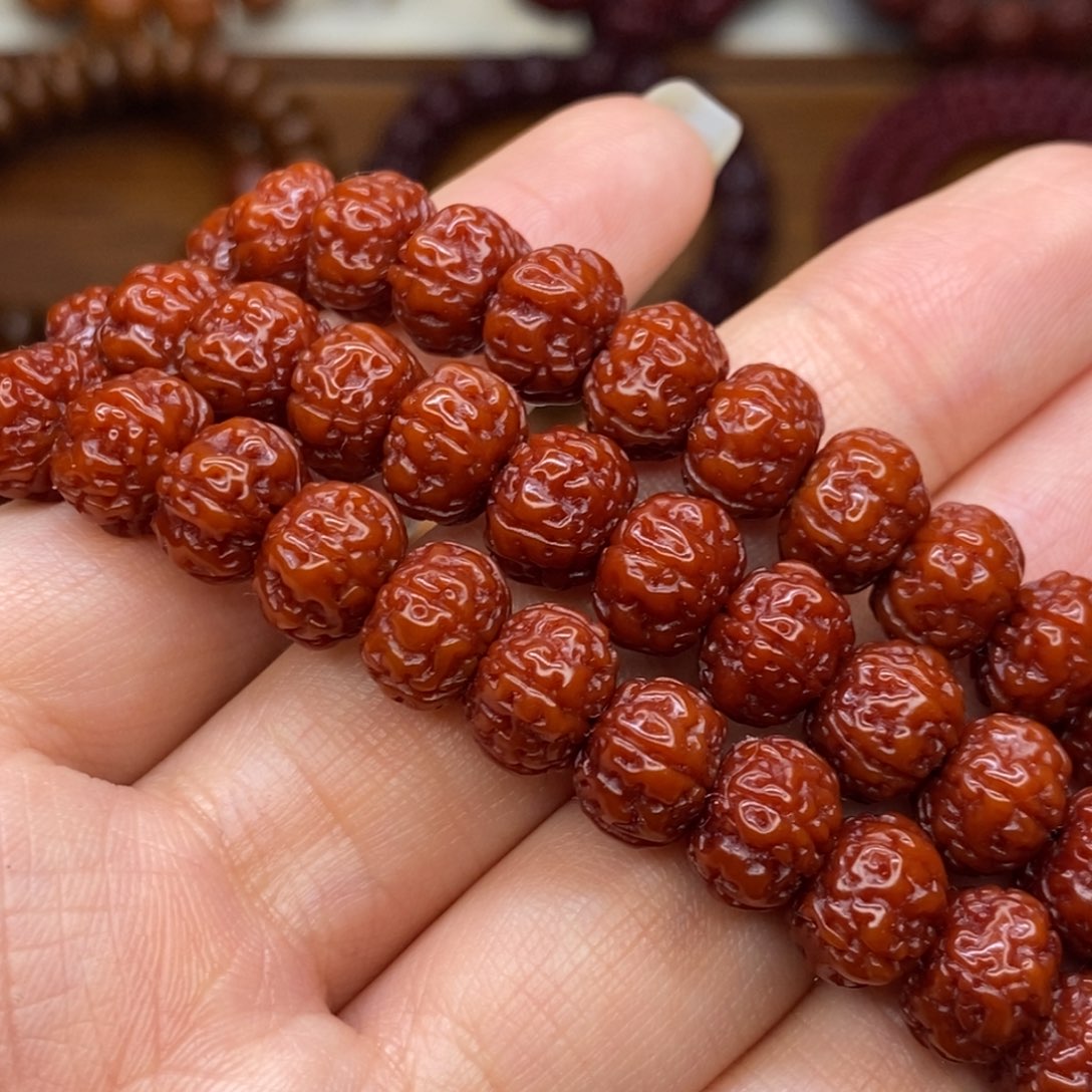 金刚菩提吊坠9×6树王精品机刷玉华108