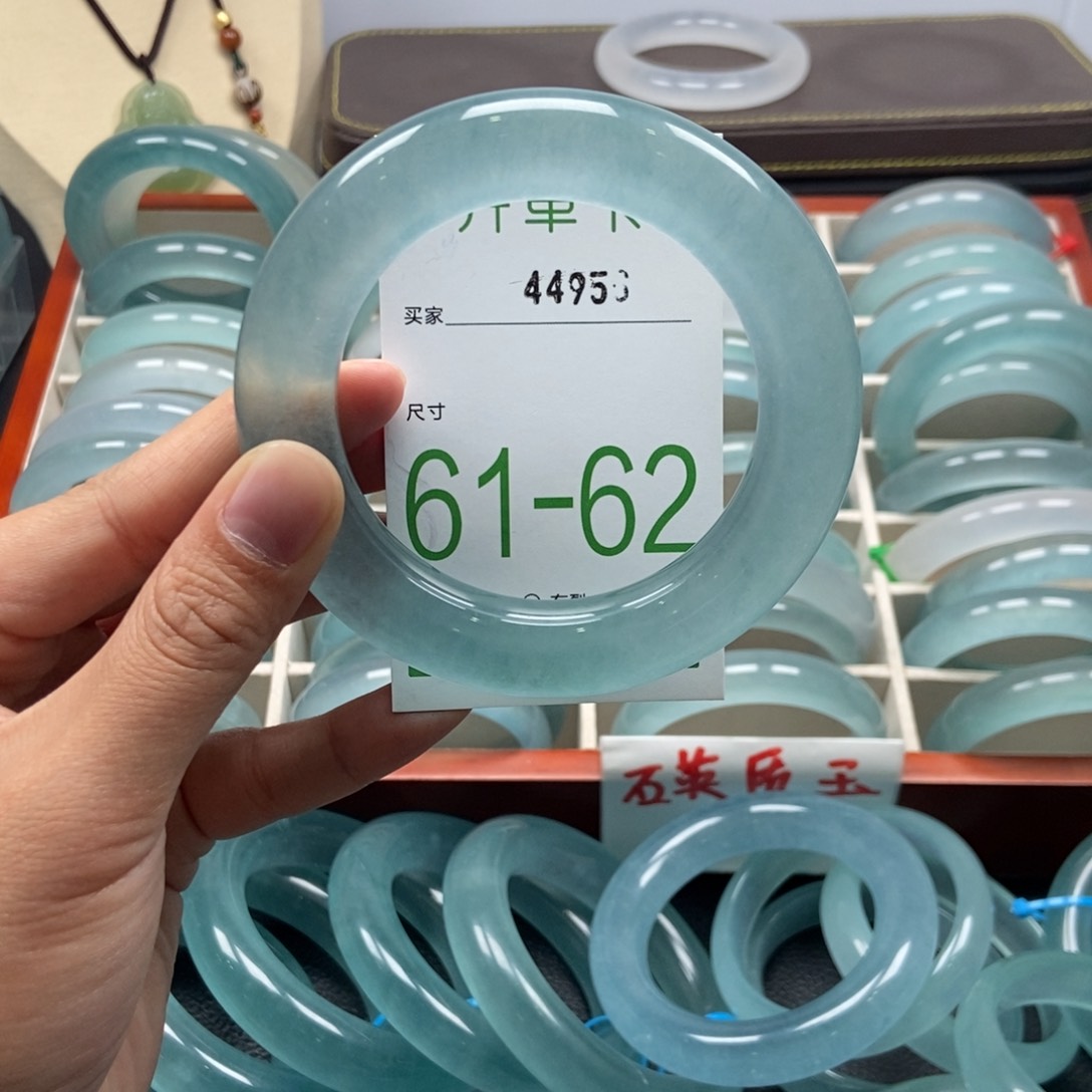 未镶嵌手镯石英质玉紫***?