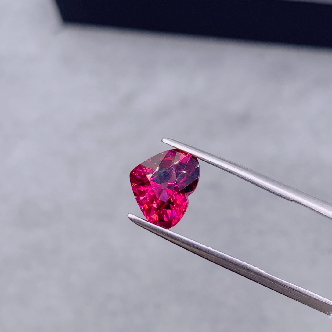 裸石未镶嵌碧玺3.48克拉