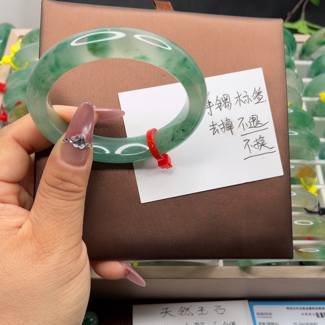 石英质玉未镶嵌手镯非洲翠