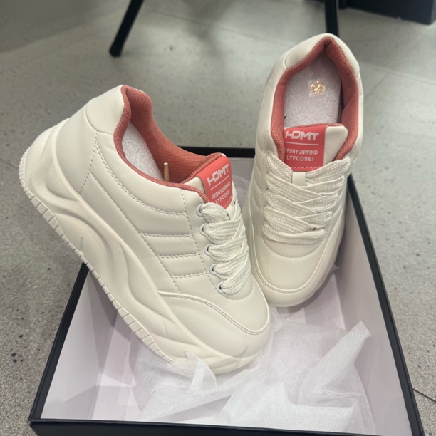 娜娜家2013新款厚底时尚百搭休闲鞋