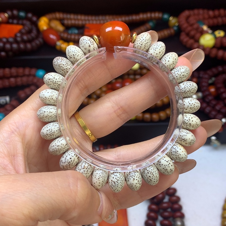 星月菩提吊坠菩提