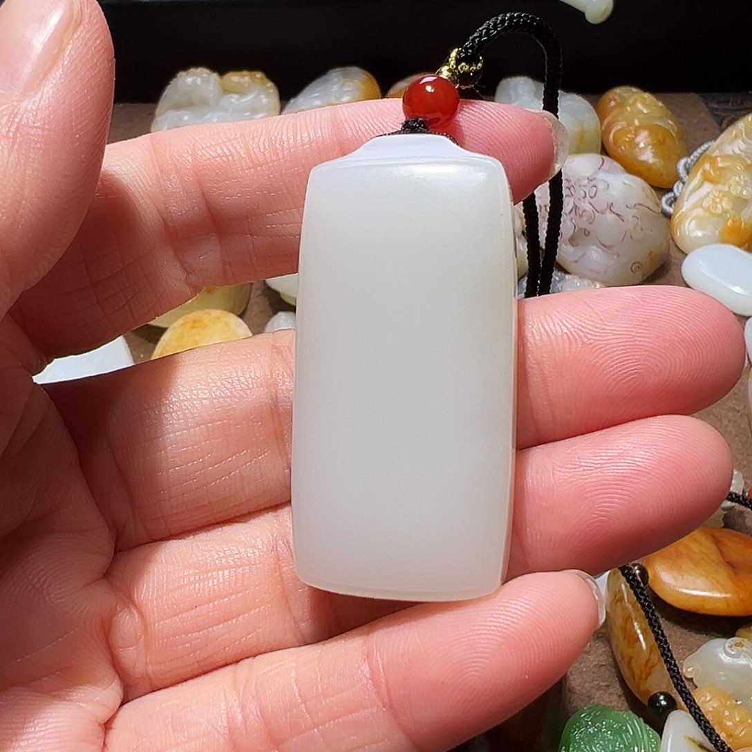 和田玉颈饰未镶嵌A****人