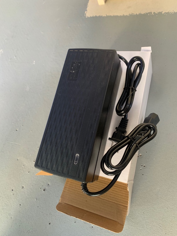 亿纬锂能、锂电池充电器可用在60V20A,30A,40A,45A