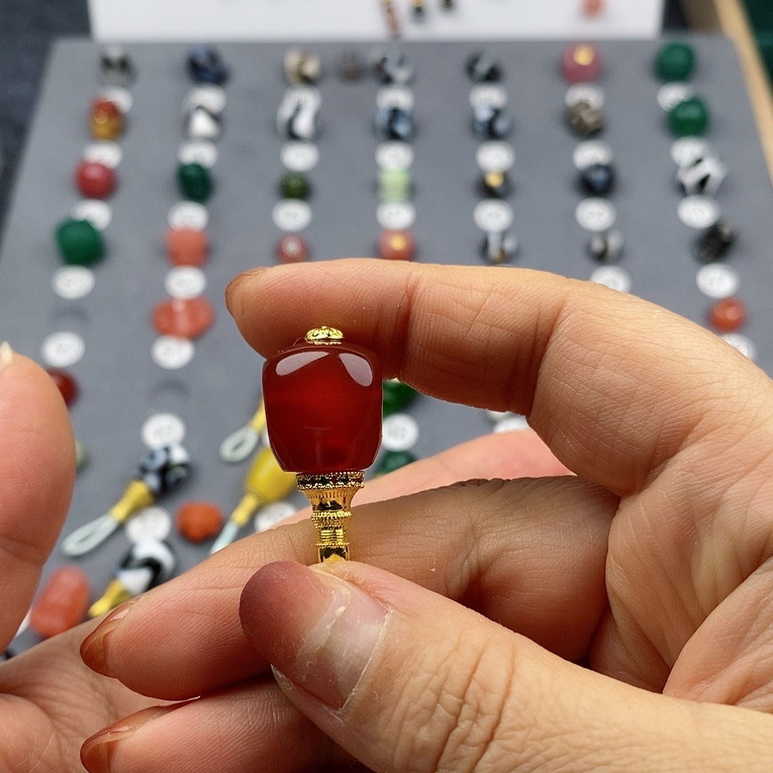 玛瑙/玉髓饰品合金