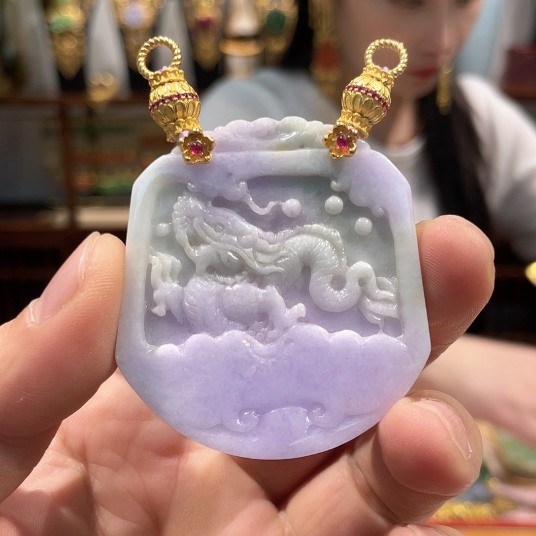 吉***意锦纶铁合金吊坠项链