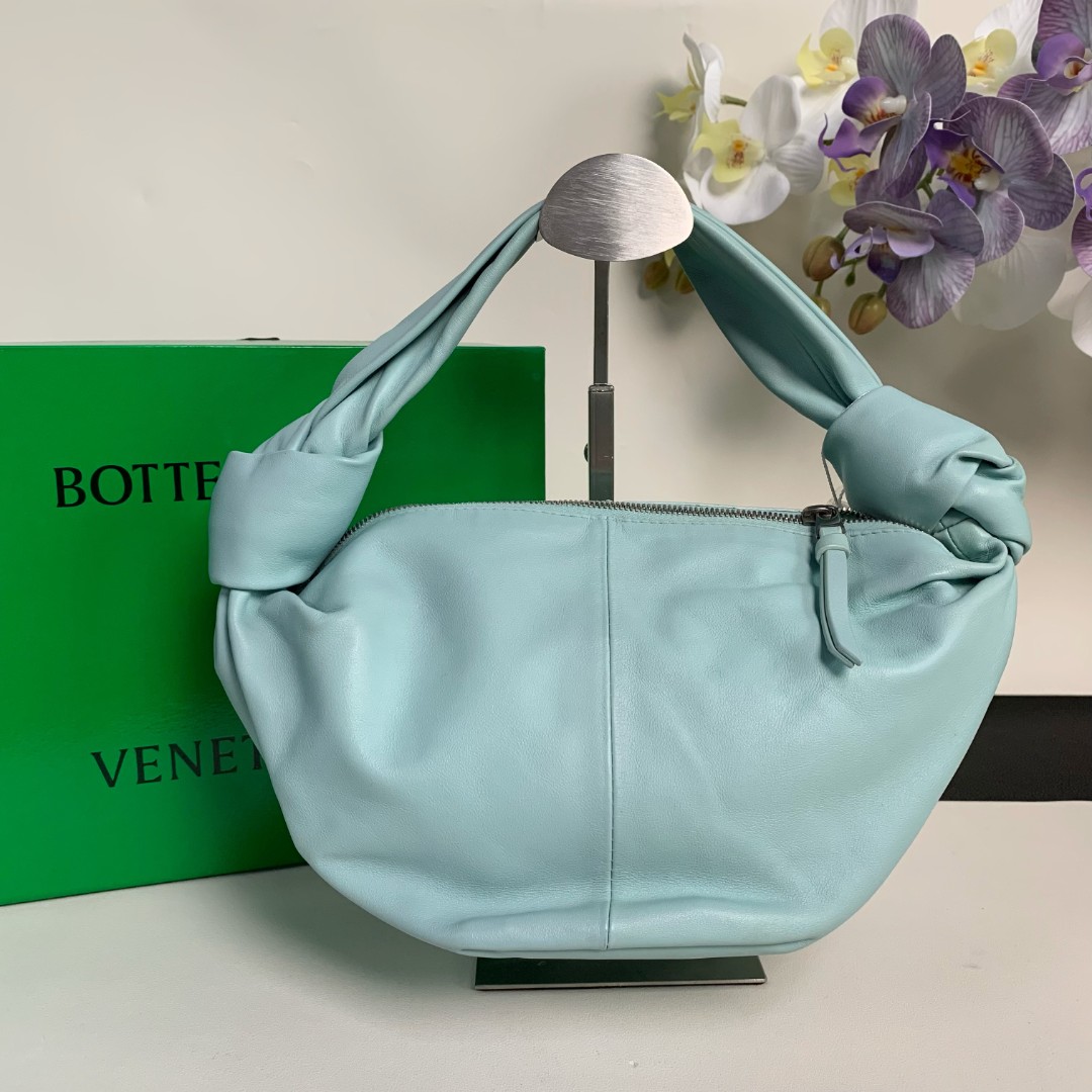 95新 BOTTEGA VENETA/葆蝶家 【98新】bv 薄荷绿打结包手提