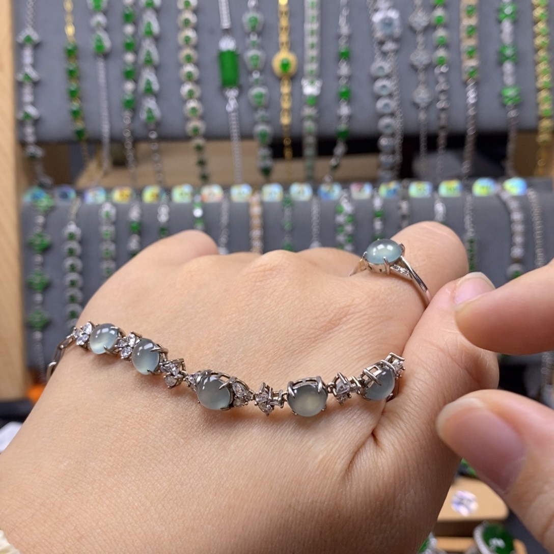 颈饰银S925镶嵌翡翠p**3