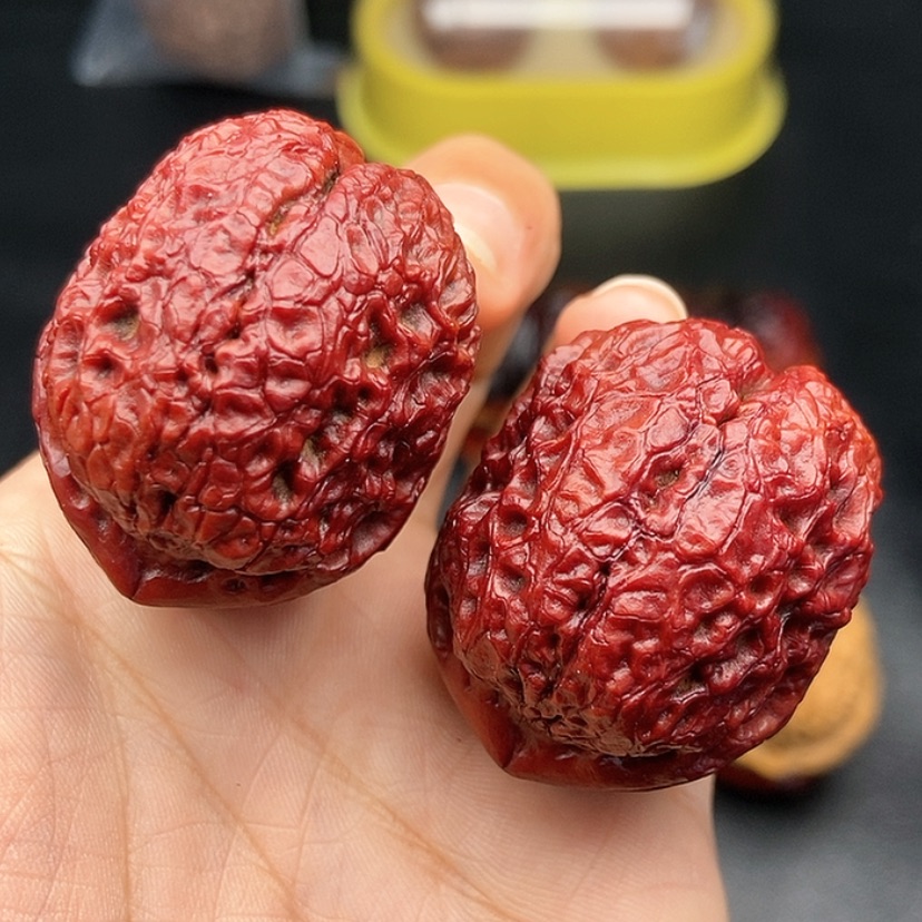 【闪购商品】把件文玩核桃40尺金蟒元宝
