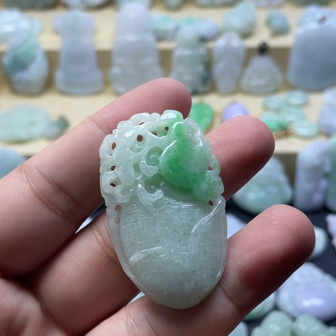 颈饰未镶嵌翡翠纯天然翡翠