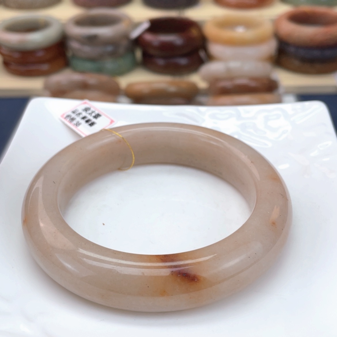 【闪购商品】石英质玉手镯未镶嵌