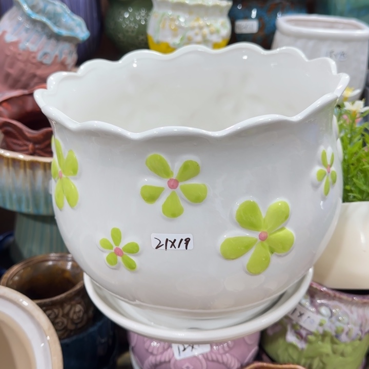 凑9块包邮，有孔花盆