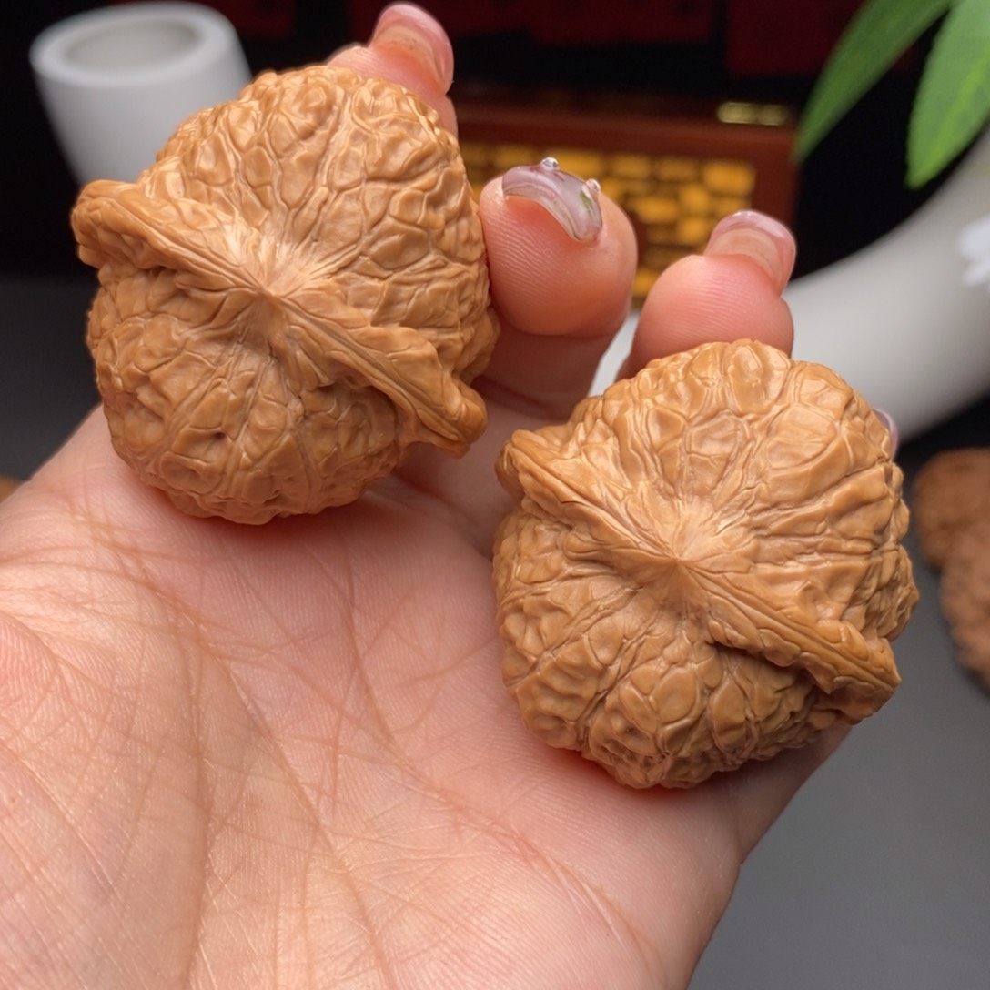 文玩核桃把件粤**哥南瓜墩