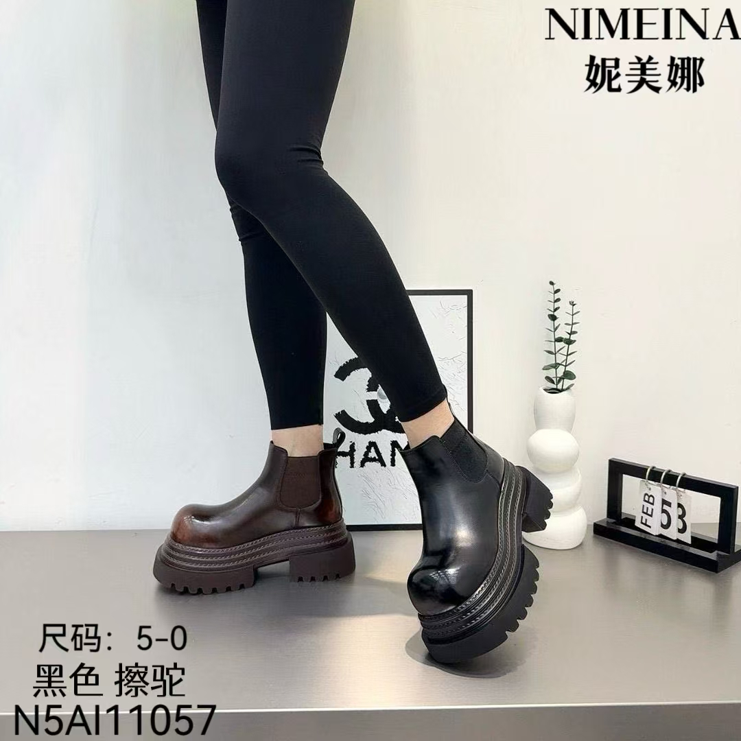 女款时尚大头烟筒靴67-17
