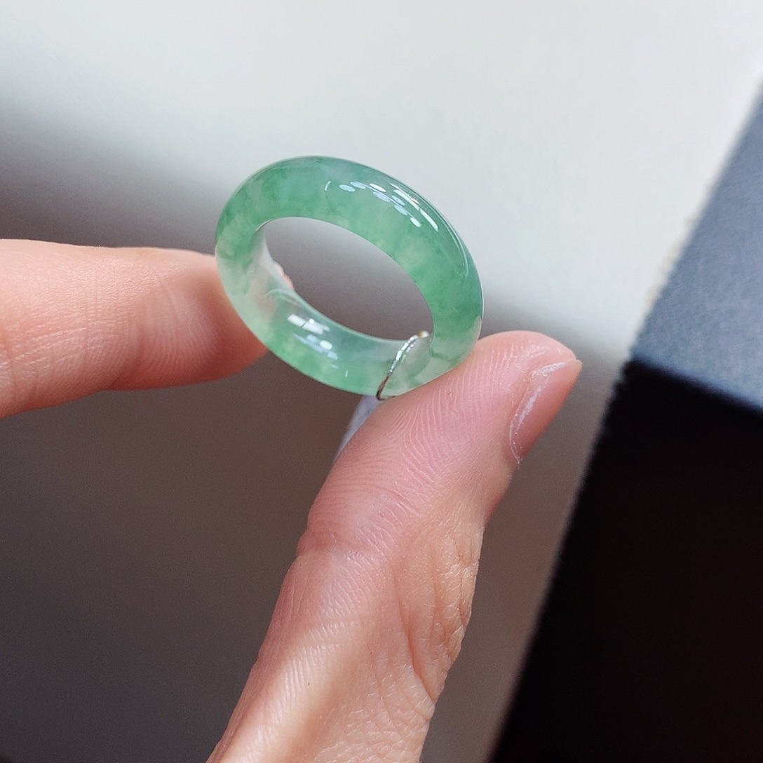 翡翠戒指未镶嵌刺**泡15号