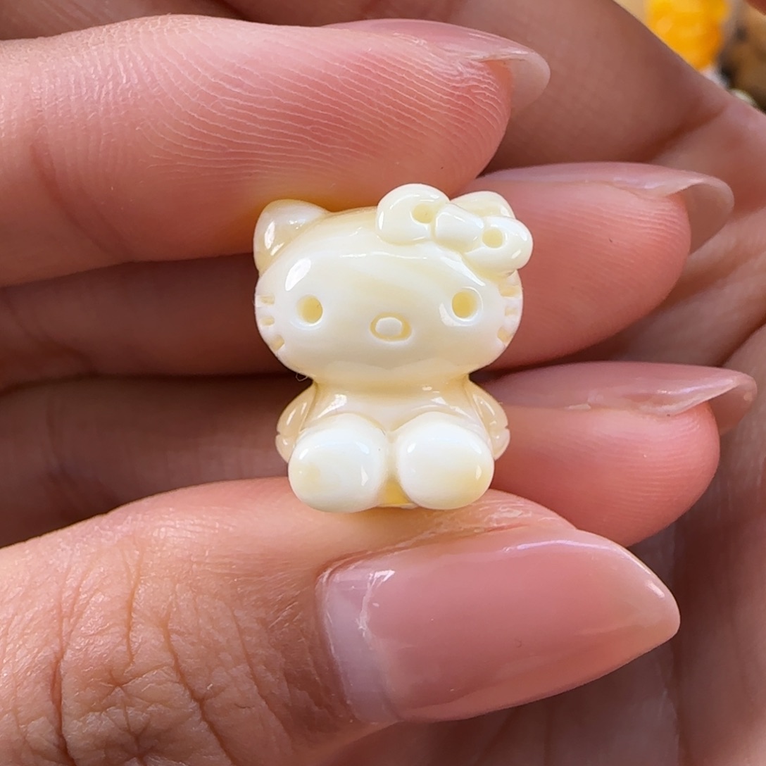 琥珀未镶嵌珠宝奇石C****?