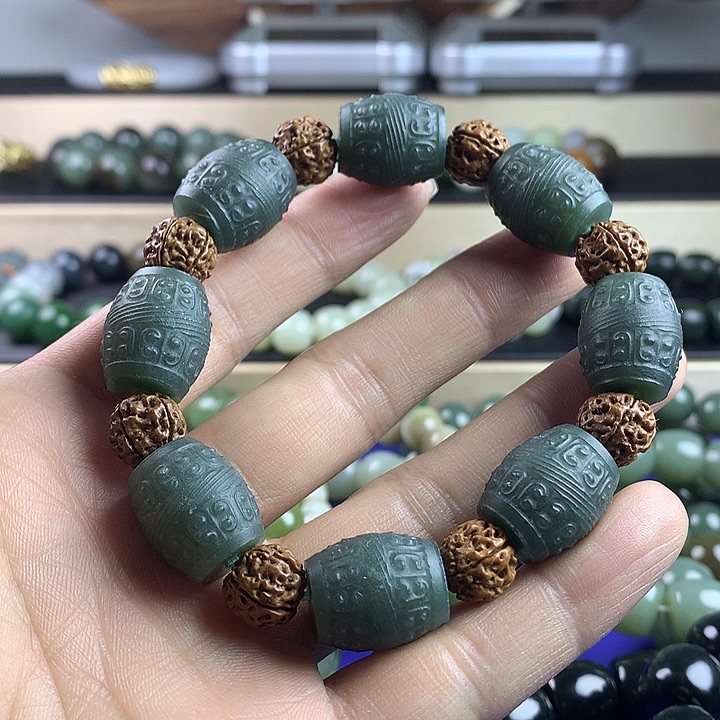 和田玉手串未镶嵌