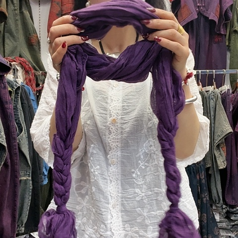 刺绣招财猫麻小辫子围巾紫