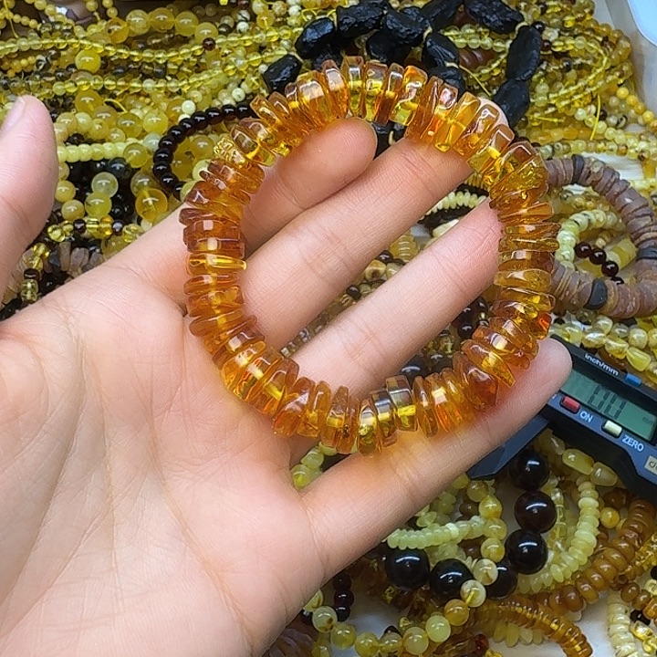 琥珀未镶嵌珠宝奇石