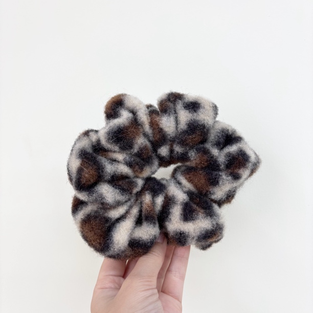 L047夕洛豹纹头饰肠圈发绳黑色轻奢发饰百搭时尚时尚气质气质