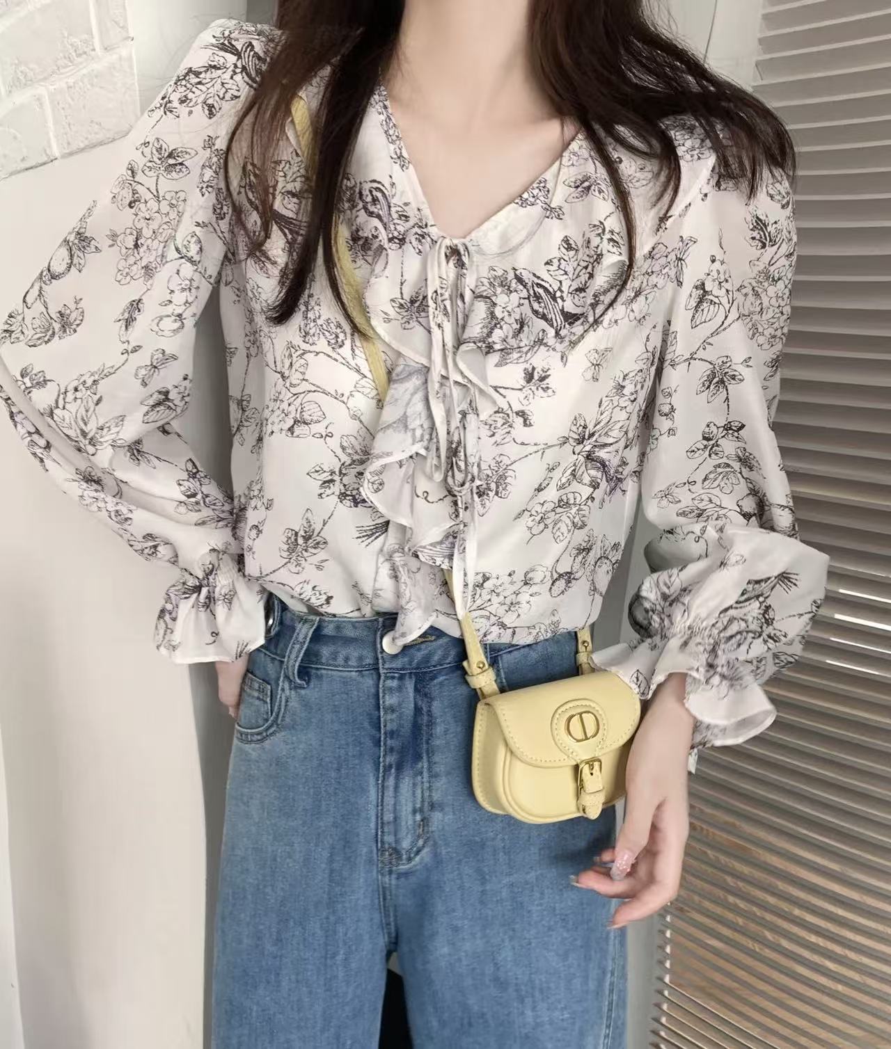 95新 DIOR/迪奥 展会外场 小鸡黄mini bobby包 12cm 