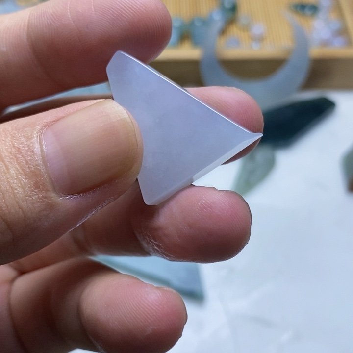清***月颈饰未镶嵌翡翠材料